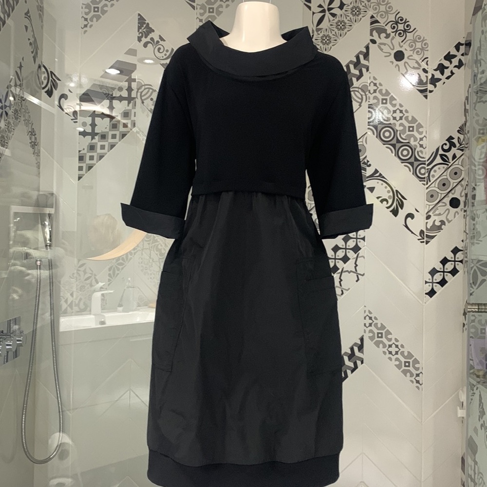 (Size 18)🇨🇦”Miracle Dress”  in Black new without tags